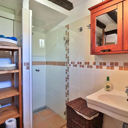 Provenzalisches Haus La Figue - Strandnah Mit Pool Und Privatem Garten Mit Meerblick By Riviera Homelife Semesterbostad Saint-Raphaël